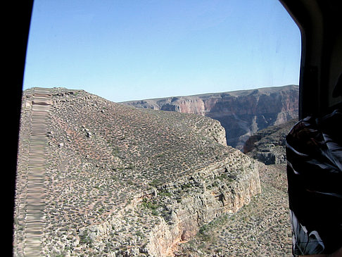 Per Hubschrauber im Grand Canyon